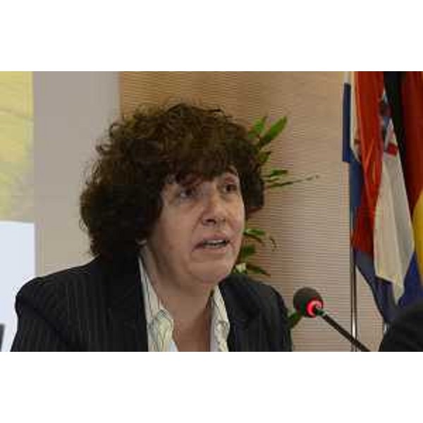 Loredana Panariti (Assessore regionale Lavoro, Formazione, Istruzione, Pari Opportunità, Politiche giovanili, Ricerca e Università) al Food East Research and Innovation Forum 2015 - Udine 24/06/2015