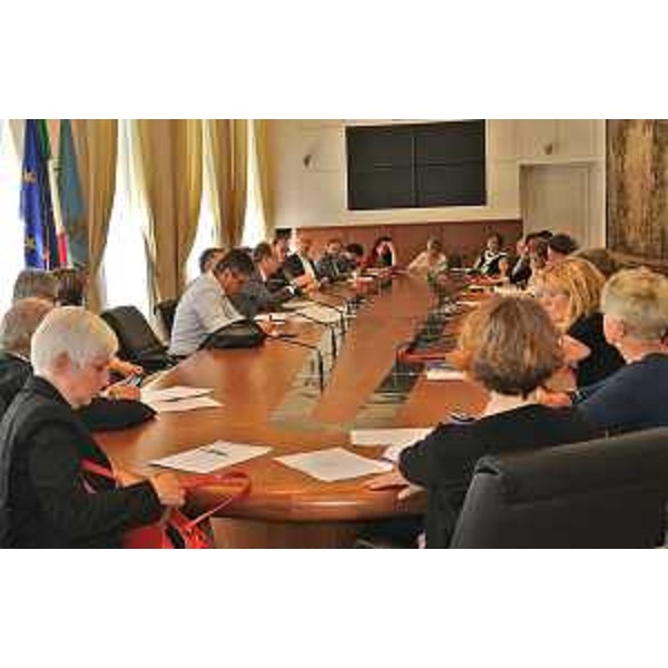 Gianni Torrenti (Assessore regionale Solidarietà) illustra le nuove modalità di smistamento e di gestione dei minori immigrati agli Ambiti territoriali guidati dai sindaci - Trieste 25/06/2015