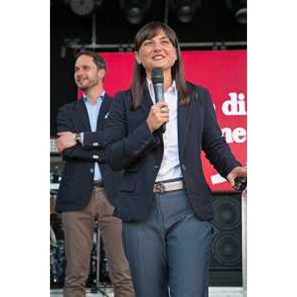 Debora Serracchiani (Presidente Regione Friuli Venezia Giulia) all'inaugurazione di "Aria di Friuli Venezia Giulia", in piazza Duomo - San Daniele del Friuli 26/06/2015
