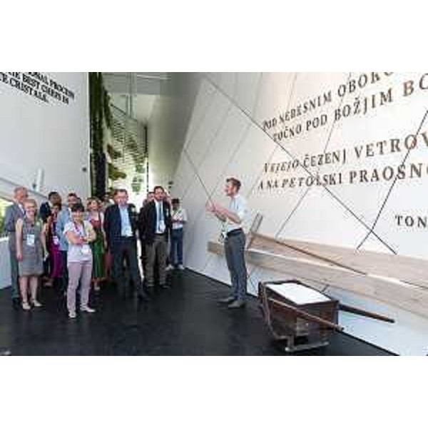 Debora Serracchiani (Presidente Regione Friuli Venezia Giulia), Sergio Bolzonello (Vicepresidente Regione FVG e assessore Attività produttive, Cooperazione e Turismo) e Cristiano Shaurli (Assessore regionale Risorse agricole e forestali) al Padiglione Slovenia a EXPO 2015 - Milano 04/07/2015