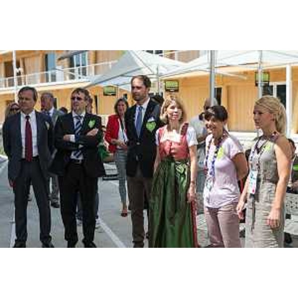 Cristiano Shaurli (Assessore regionale Risorse agricole e forestali) e Debora Serracchiani (Presidente Regione Friuli Venezia Giulia) al Padiglione Slovenia a EXPO 2015 - Milano 04/07/2015