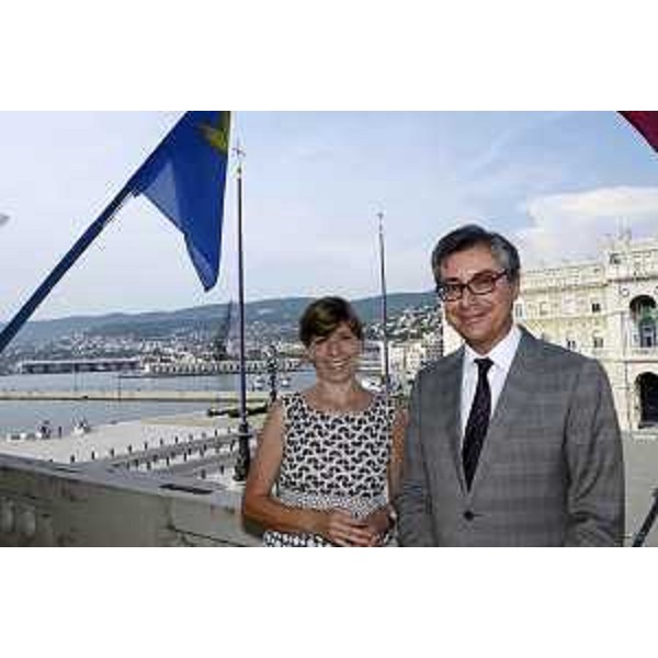 Francesco Peroni (Assessore regionale Finanze) con Catherine Colonna (ambasciatrice Francia in Italia) – Trieste 06/07/2015