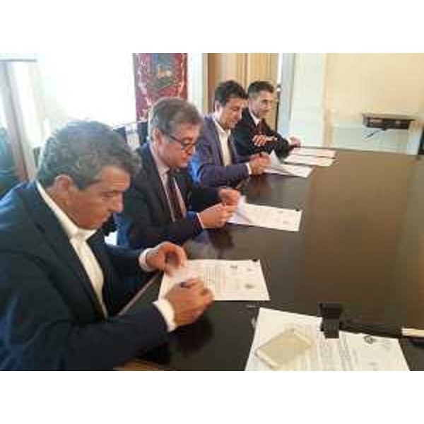 Francesco Martines (sindaco Palmanova), Francesco Peroni (assessore regionale Finanze e Patrimonio), Roberto Reggi (direttore generale Agenzia Demanio) – Palmanova 10/07/2015