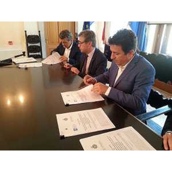 Roberto Reggi (direttore generale Agenzia Demanio), Francesco Peroni (assessore regionale Finanze e Patrimonio) e Francesco Martines (sindaco Palmanova) – Palmanova 10/07/2015