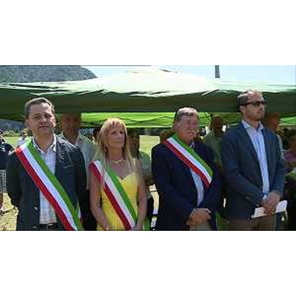 Cristiano Shaurli (Assessore regionale Risorse forestali), Giacomo Urban (sindaco Tramonti di Sopra), Rosetta Facchin (vicesindaco Tramonti di Sotto) e Oreste Vanin (sindaco Meduno) – Tramonti di Sopra 12/07/2015