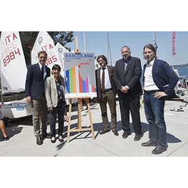 Mitja Gialuz (presidente SVBG), Debora Serracchiani (presidente Friuli Venezia Giulia), Zeno D’Agostino (commissario Autorità portuale), Roberto Cosolini (sindaco Trieste) e Carlo Bach (direttore artistico Illy) - Trieste 14/07/2015 (Foto archivio Barcolana/emme&emme)