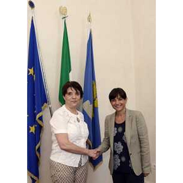 Debora Serracchiani (Presidente Friuli Venezia Giulia) con Maria Rosaria Laganà (prefetto Pordenone) – Trieste 14/07/2015
