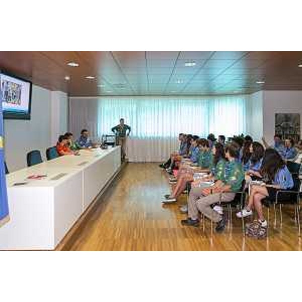 Debora Serracchiani (Presidente Regione Friuli Venezia Giulia) saluta la delegazione degli Scout del FVG che dal 27 luglio all'8 agosto prossimi prenderà parte in Giappone al terzo World Scout Jamboree - Udine 17/07/2015
