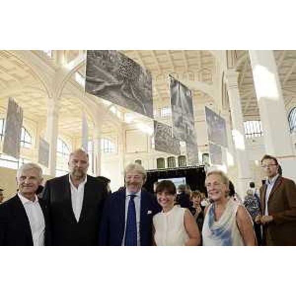 Andrea Illy (Presidente e amministratore delegato illycaffè S.p.A.), Roberto Cosolini (Sindaco Trieste), Antonio Paoletti (Presidente CCIAA Trieste), Debora Serracchiani (Presidente Regione Friuli Venezia Giulia) e Maria Teresa Bassa Poropat (Presidente Provincia Trieste) all'inaugurazione della mostra "Il gusto di una città. Trieste capitale del Caffè", al Salone degli Incanti - Trieste 21/07/2015