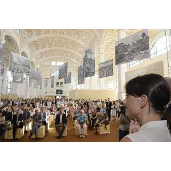 Debora Serracchiani (Presidente Regione Friuli Venezia Giulia) all'inaugurazione della mostra "Il gusto di una città. Trieste capitale del Caffè", al Salone degli Incanti - Trieste 21/07/2015