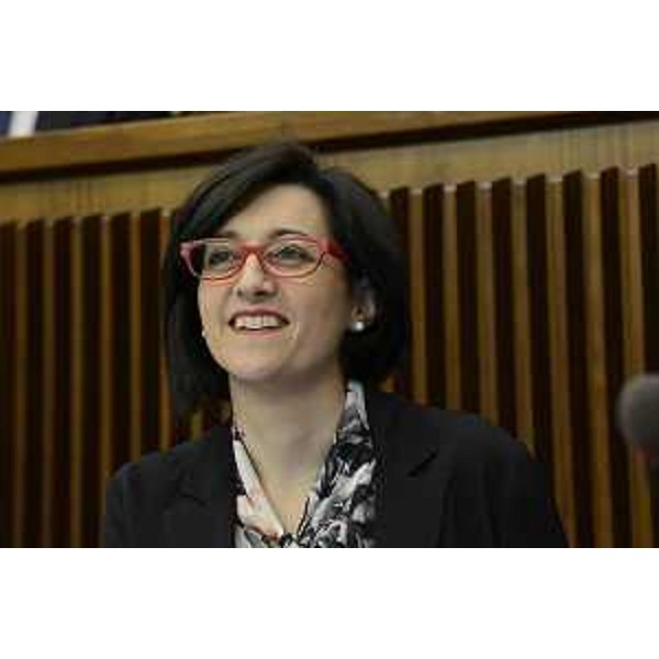Sara Vito (Assessore regionale Ambiente ed Energia) nella terza giornata d'Aula dedicata all'assestamento di Bilancio, in Consiglio regionale - Trieste 23/07/2015