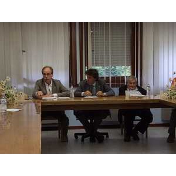 Gianni Torrenti (Assessore regionale Cultura), Ottorino Faleschini (Sindaco Paularo) e Giovanni Canciani (Fondatore Museo Mozartina) alla Giornata degli Ecomusei del Friuli Venezia Giulia, nella Sala consiliare del Municipio - Paularo 25/07/2015