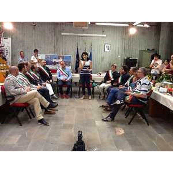 Mariagrazia Santoro (Assessore regionale Pianificazione territoriale) alla cerimonia per la sigla di tre Accordi finalizzati all'elaborazione del Piano Paesaggistico Regionale (PPR), tra Regione FVG e 11 Amministrazioni municipali del Medio e Basso Friuli - Ariis di Rivignano 25/07/2015