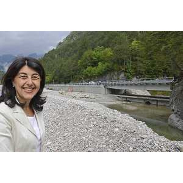 Mariagrazia Santoro (Assessore regionale Infrastrutture e Mobilità) all'inaugurazione dei lavori di sopraelevazione di un tratto di 750 metri della strada regionale 251 della Val di Zoldo e Valcellina - Barcis 27/07/2015