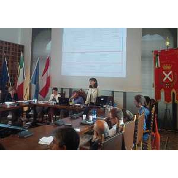 Mariagrazia Santoro (Assessore regionale Pianificazione territoriale) durante il workshop sul Piano Paesaggistico Regionale (PPR) dedicato alla fruizione e valorizzazione del paesaggio collinare - San Daniele del Friuli 27/07/2015
