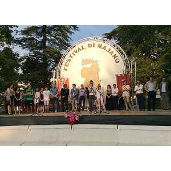Debora Serracchiani (Presidente Regione Friuli Venezia Giulia) e Sergio Bolzonello (Vicepresidente Regione FVG e assessore Attività produttive) all'inaugurazione del 55° Festival di Majano - Majano 24/07/2015