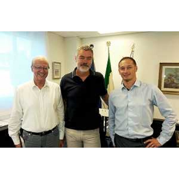 Paolo Panontin (Assessore regionale Autonomie locali e Coordinamento Riforme) tra i sindaci Valter Braida (San Giovanni al Natisone) e Mauro Iacumin (Manzano) - Udine 03/08/2015