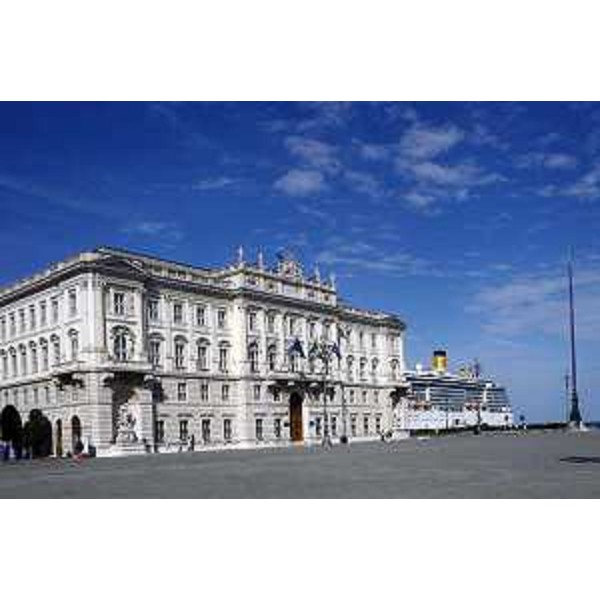 Il palazzo sede della Presidenza della Giunta regionale del Friuli Venezia Giulia, in piazza Unità d'Italia - Trieste 03/06/2014
