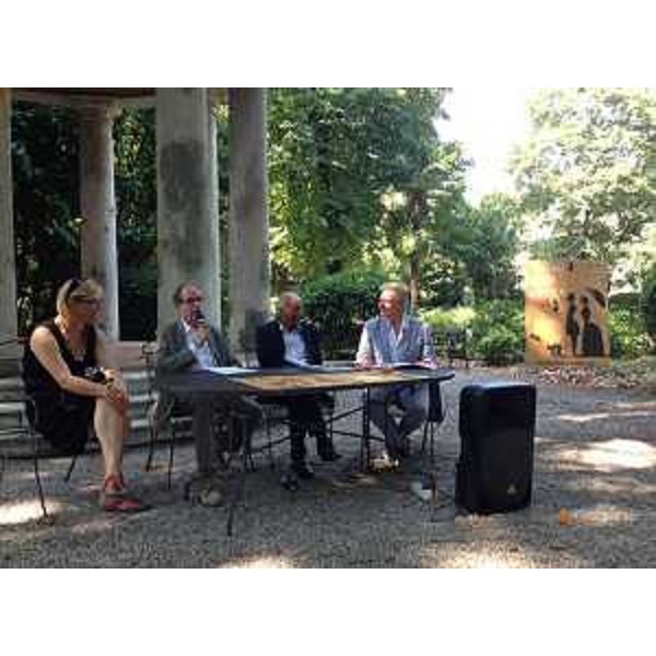 Neda Bric (Direttore Teatro Nova Gorica), Gianni Torrenti (Assessore regionale Cultura), Ettore Romoli (Sindaco Gorizia) e Walter Mramor (Direttore artistico Verdi Gorizia) alla presentazione della stagione artistica 2015-2016 del Teatro Comunale Giuseppe Verdi, nel parco del Municipio - Gorizia 06/08/2015