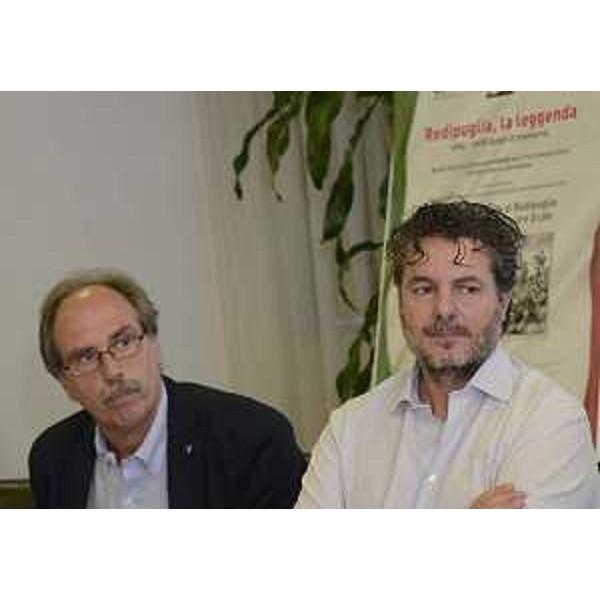 Gianni Torrenti (Assessore regionale Cultura) e Marco Somadossi (Direttore Formazione bandistica giovanile) alla presentazione del concerto commemorativo "Redipuglia, la leggenda. 1914-1918 Suoni di memoria" - Udine 26/08/2015