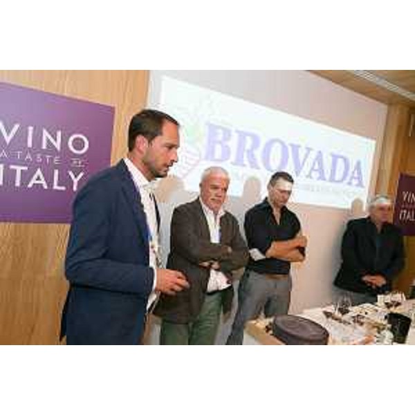Cristiano Shaurli (Assessore regionale Risorse agricole e forestali) alla presentazione della Brovada DOP e del Formaggio Latteria stagionato alla Vinaccia, nella Sala Convivium del Padiglione Vino a EXPO 2015 - Milano 27/08/2015
