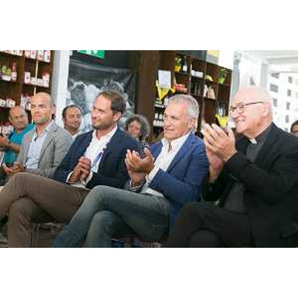 Cristiano Shaurli (Assessore regionale Risorse agricole e forestali) e Dario Ermacora (Presidente Coldiretti FVG) all'incontro "Coltiviamo il sociale", organizzato da Coldiretti nella Sala Convivium del Padiglione Vino a EXPO 2015 - Milano 27/08/2015