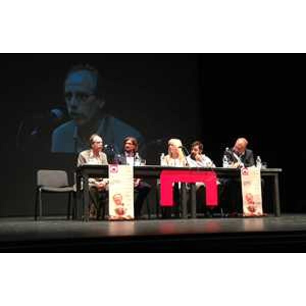 Gianni Torrenti (Assessore regionale Cultura), Diego Matuchina (Direttore organizzativo La Contrada), Livia Amabilino (Presidente La Contrada), Matteo Oleotto (Direttore artistico La Contrada) e Roberto Cosolini (Sindaco Trieste) alla presentazione della Stagione di Prosa 2015-2016 de La Contrada Teatro Stabile di Trieste - Trieste 01/09/2015