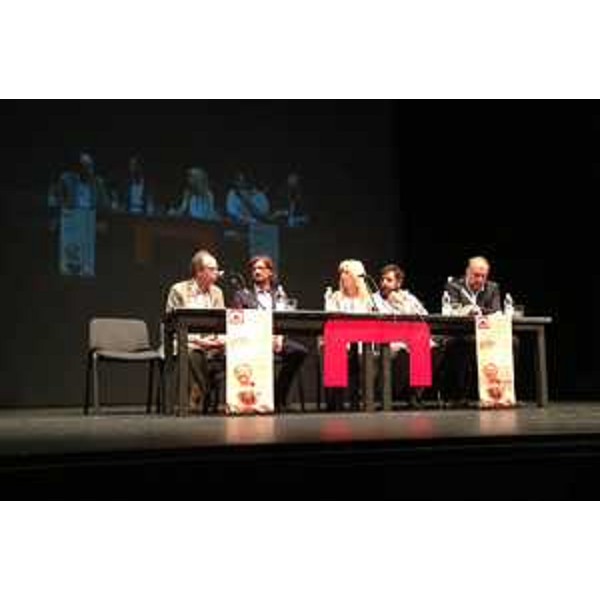 Gianni Torrenti (Assessore regionale Cultura), Diego Matuchina (Direttore organizzativo La Contrada), Livia Amabilino (Presidente La Contrada), Matteo Oleotto (Direttore artistico La Contrada) e Roberto Cosolini (Sindaco Trieste) alla presentazione della Stagione di Prosa 2015-2016 de La Contrada Teatro Stabile di Trieste - Trieste 01/09/2015