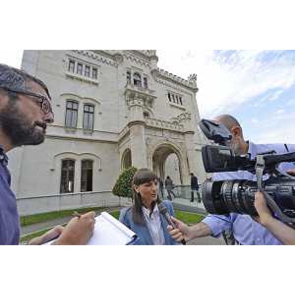 Debora Serracchiani (Presidente Regione Friuli Venezia Giulia) di fronte al Castello di Miramare - Trieste 02/09/2015