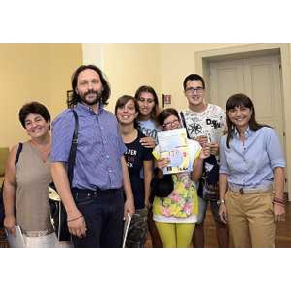 Marco Tortul [Coordinatore Associazione di promozione sociale ONLUS "Oltre quella Sedia" (OqS)] e Debora Serracchiani (Presidente Regione Friuli Venezia Giulia) - Trieste 04/09/2015