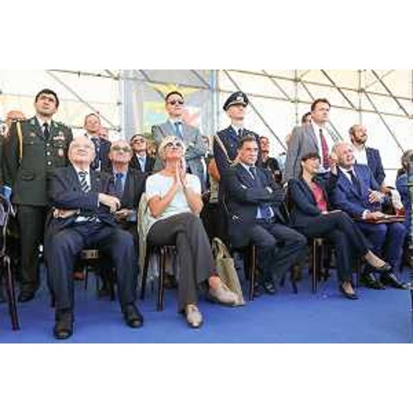 Roberta Pinotti (Ministro Difesa), Domenico Rossi (Sottosegretario Difesa) e Debora Serracchiani (Presidente Regione Friuli Venezia Giulia) alla celebrazione del 55° anniversario della Pattuglia Acrobatica Nazionale (PAN) "Frecce Tricolori" - Base Aerea Militare di Rivolto 06/09/2015