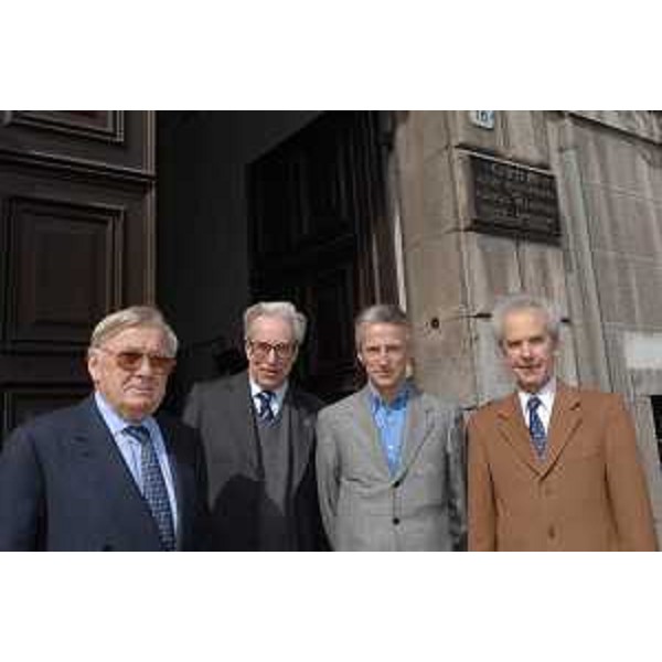 Riccardo Illy (Presidente Regione Friuli Venezia Giulia) con Antonio Vinicio Turello (Presidente CISM) e Giulio Meier (Rettore CISM) durante la visita al Centro Internazionale Scienze Meccaniche. (Udine, 22/03/06)