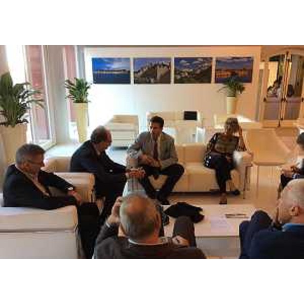 Gianni Torrenti (Assessore regionale Cultura FVG) e Cristiano Corazzari (Assessore regionale Cultura Veneto) nello spazio della Regione Veneto allestito all'Hotel Excelsior in occasione della Mostra del Cinema - Venezia 07/09/2015 (Foto Alcide Boaretto Regione Veneto)