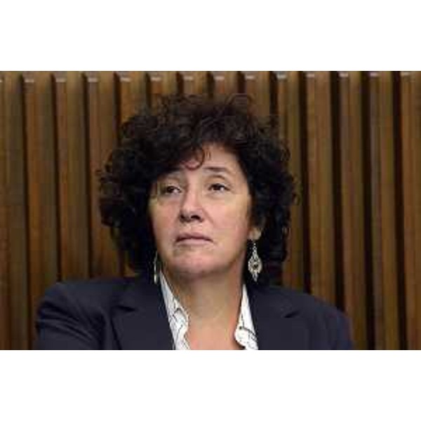 Loredana Panariti (Assessore regionale Lavoro, Formazione, Istruzione, Pari Opportunità, Politiche giovanili, Ricerca e Università) durante i lavori d'Aula in Consiglio regionale - Trieste 08/09/2015
