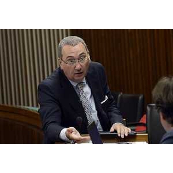 Sergio Bolzonello (Vicepresidente Regione FVG e assessore Attività produttive, Cooperazione e Turismo) nell'Aula del Consiglio regionale - Trieste 09/09/2015