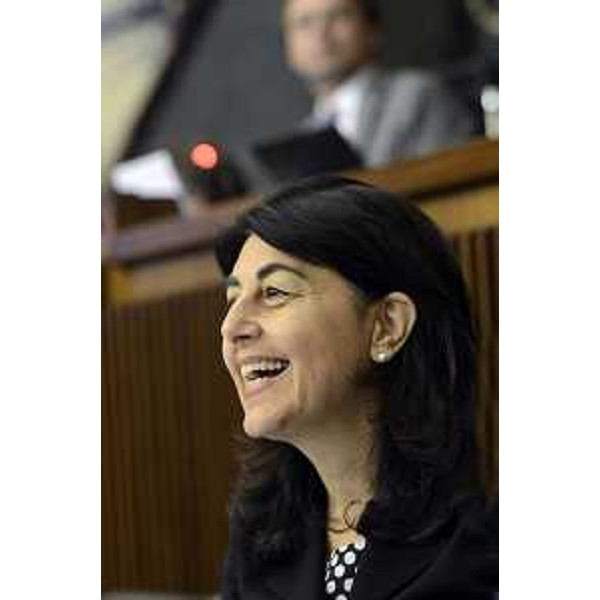 Mariagrazia Santoro (Assessore regionale Infrastrutture, Mobilità, Pianificazione territoriale, Lavori pubblici, Edilizia) nell'Aula del Consiglio regionale - Trieste 09/09/2015