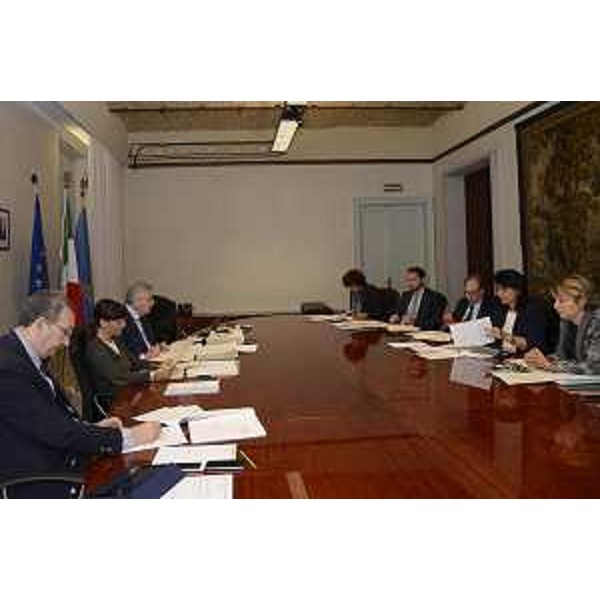Riunione della Giunta regionale presieduta da Debora Serracchiani (Presidente Regione Friuli Venezia Giulia) - Trieste 25/09/2015