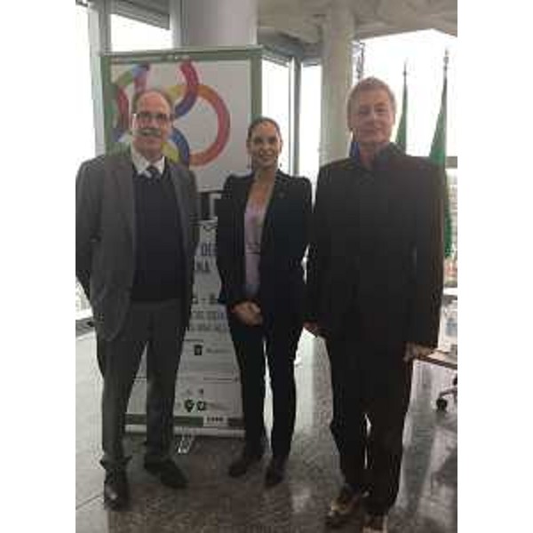 Gianni Torrenti (Assessore Cultura Friuli Venezia Giulia), Cristina Cappellini (Assessore Cultura Lombardia) e Walter Mramor (Direttore Artisti Associati) alla presentazione della V edizione dell'evento dedicato alla danza italiana "NID Platform" che si terrà in FVG nel 2017 - Milano 23/09/2015