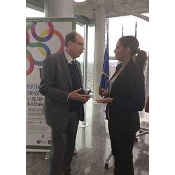 Gianni Torrenti (Assessore Cultura Friuli Venezia Giulia) e Cristina Cappellini (Assessore Cultura Lombardia) alla presentazione della V edizione dell'evento dedicato alla danza italiana "NID Platform" che si terrà in FVG nel 2017 - Milano 23/09/2015