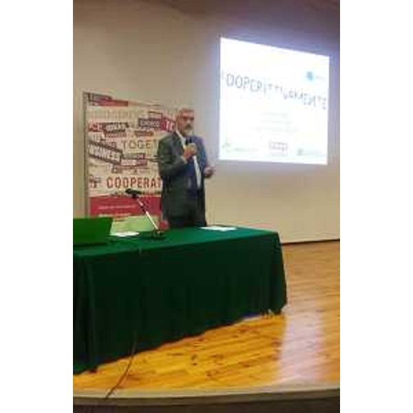 Paolo Panontin (Assessore regionale Autonomie locali e Coordinamento Riforme) all'evento conclusivo del Progetto "Cooperattivamente", Concorso d'idee promosso da Legacoop e finanziato dalla Regione FVG a valere sul Bando Progetti speciali 2015-2016 - San Vito al Tagliamento 29/09/2015