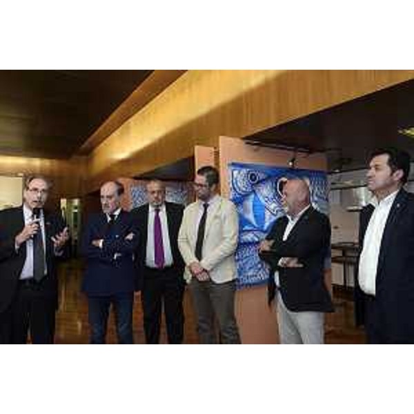 Gianni Torrenti (Assessore regionale Cultura) all'inaugurazione della mostra dell'artista gradese Gianni Maran, in Consiglio regionale - Trieste 30/09/2015