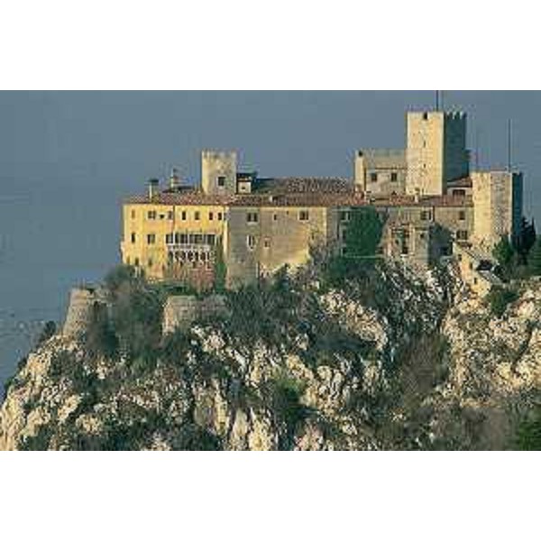Il Castello Nuovo di Duino (Trieste). Foto: Archivio del Corpo forestale regionale - Dario Di Gallo