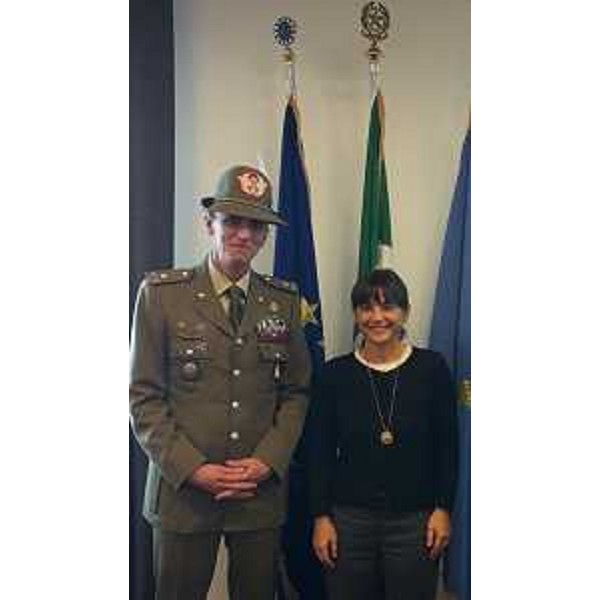 Il generale di Brigata Michele Risi, comandante della Julia, e Debora Serracchiani, presidente della Regione Friuli Venezia Giulia - Udine 02/10/2015