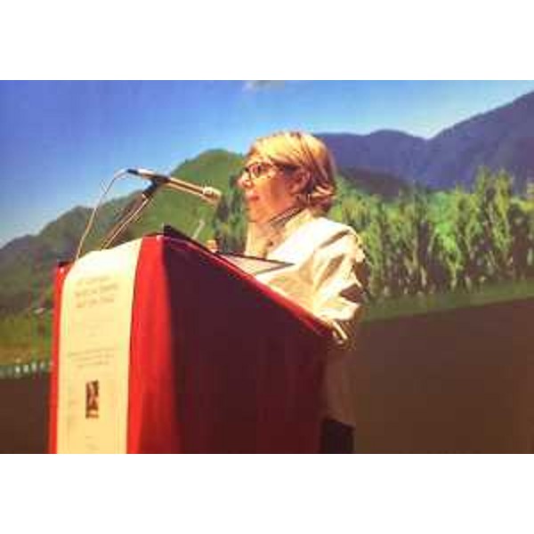 Maria Sandra Telesca (Assessore regionale Salute, Integrazione socio-sanitaria, Politiche sociali e Famiglia) al sedicesimo Congresso di Medicina interna dell'Alto Friuli - Tolmezzo 03/10/2015
