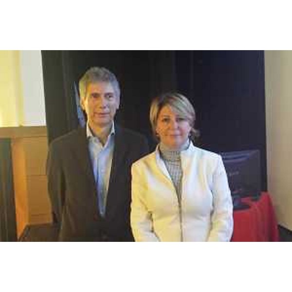 Vito Di Piazza (Direttore S.O.C. Medicina interna Ospedale Sant'Antonio Tolmezzo) e Maria Sandra Telesca (Assessore regionale Salute, Integrazione socio-sanitaria, Politiche sociali e Famiglia) al sedicesimo Congresso di Medicina interna dell'Alto Friuli - Tolmezzo 03/10/2015