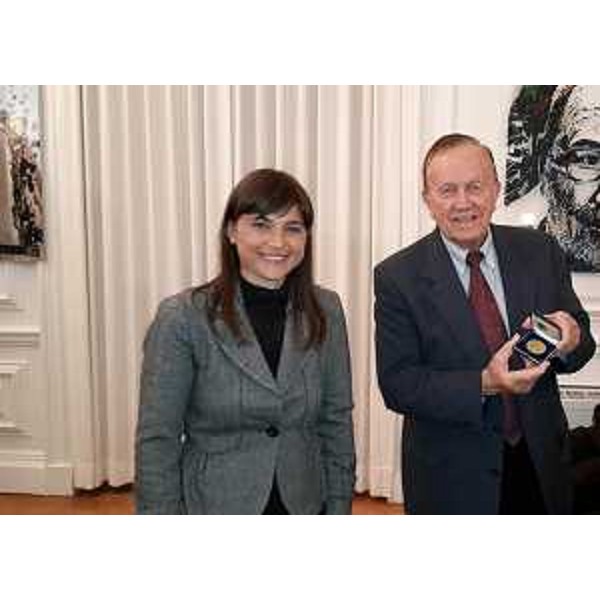 Debora Serracchiani (Presidente Regione Friuli Venezia Giulia) e Marcello Filippi (Presidente Famèe Furlane) nella sede del Consolato generale italiano - New York 05/10/2015