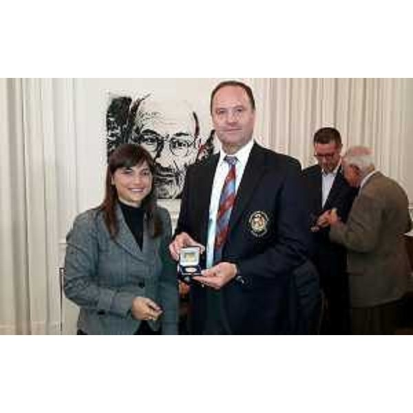 Debora Serracchiani (Presidente Regione Friuli Venezia Giulia) e Giuseppe Clemente (Fogolar Furlan) nella sede del Consolato generale italiano - New York 05/10/2015