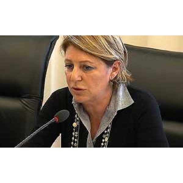 Maria Sandra Telesca (Assessore regionale Salute) interviene sul Piano dell'emergenza/urgenza nel corso della riunione della III Commissione, in Consiglio regionale - Trieste 05/10/2015