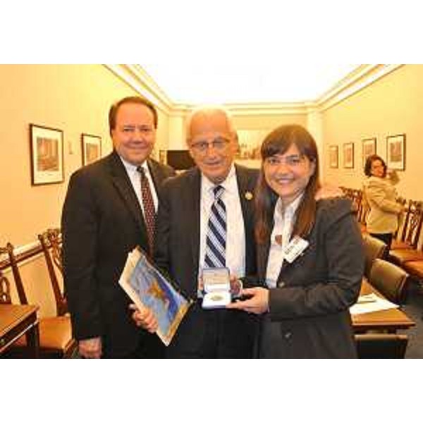 Patrick Tiberi (Membro Congresso USA, rappresentante XII Distretto Ohio), Bill Pascrell (Membro Congresso USA, rappresentante IX Distretto New Jersey) e Debora Serracchiani (Presidente Regione Friuli Venezia Giulia) - Washington D.C. 07/10/2015