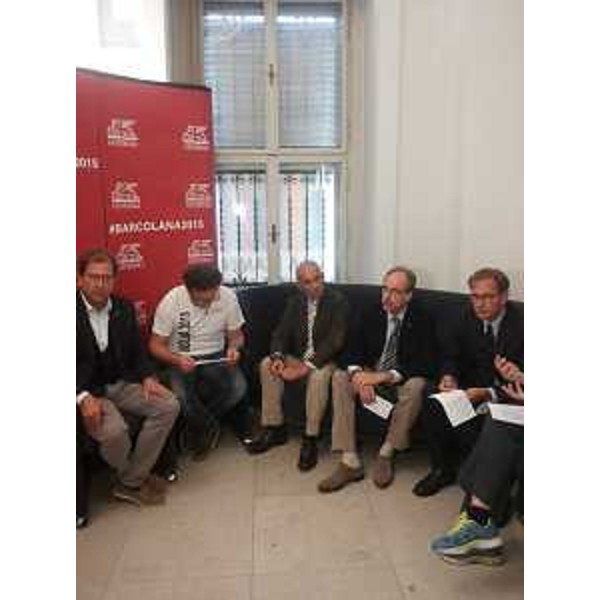 Claudio Demartis (General manager Barcolana), Roberto Pellegrini (Presidente Riva del Garda FiereCongressi), Tiziano Mellarini (Assessore Sport Provincia di Trento), Gianni Torrenti (Assessore Cultura e Sport Regione FVG), Mitja Gialuz (Presidente Società velica Barcola Grignano) - Trieste 10/10/2015